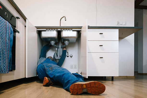 Professional Drain Cleaning technician working in Sheldon, TX